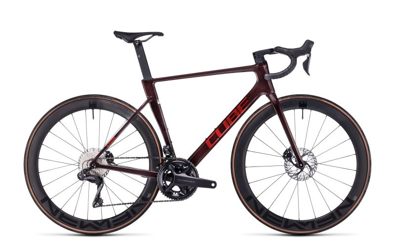 Cube-Litening-AIR-C68X-Race-liquidred´n´carbon.jpg Cube Litening AIR C:68X Race